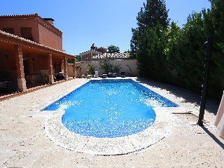 Chalet independiente en Arcas del Villar 51