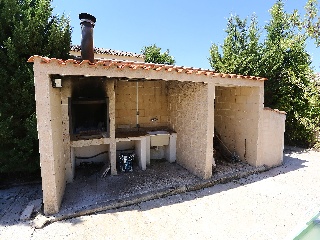 Chalet independiente en Arcas del Villar 52