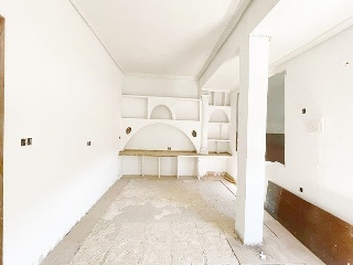 13699-0001 2