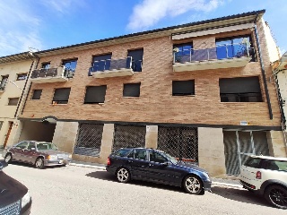Local en venta en Centelles de 214  m²