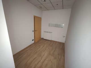 05727-0001 8