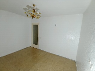 04985-0001 5