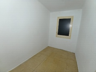 04985-0001 9