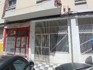 Local en venta en Cuenca de 169  m²