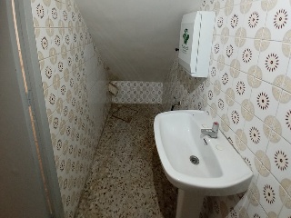 04989-0001 15