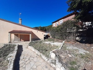 Chalet Independiente situada en Corbera de Llogregat - Barcelona 20
