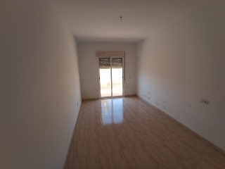 01772-0001 8