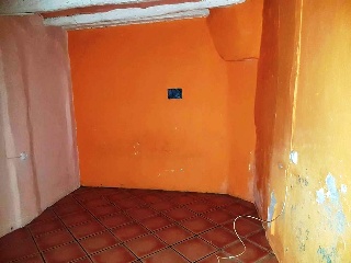 01779-0001 4