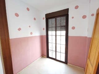 05684-0001 4