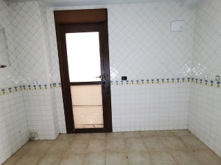 05684-0001 12