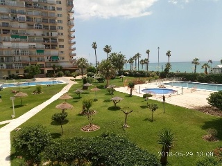 Locales en C/ Antonio Machado, Benalmádena (Málaga) 4