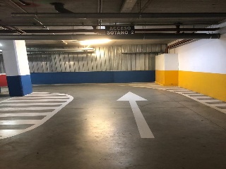 Locales y plazas de garaje en Sevilla 3