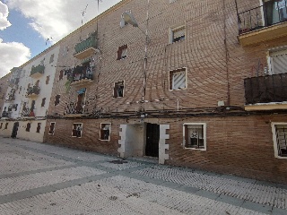 00673-0001 2