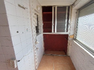 00673-0001 12