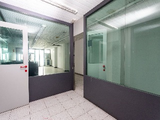 00096-0001 9
