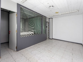 00096-0001 11