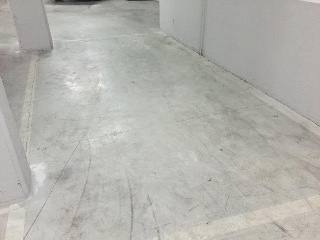 01226-0001 8