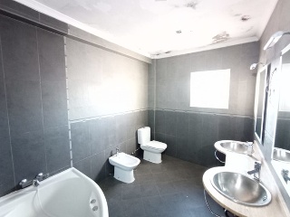 01085-0001 11