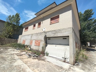 12734-0001 2