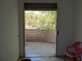 12734-0001 10