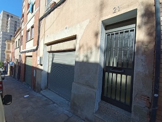 00042-0001 3