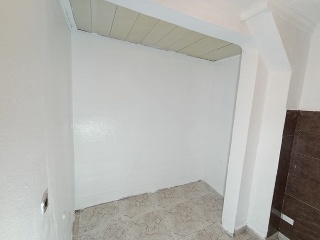 00042-0001 15