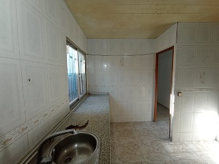 00042-0001 21