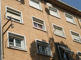 00399-0001 2