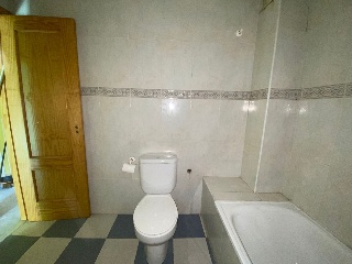 06704-0001 14