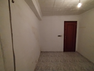 00199-0001 16