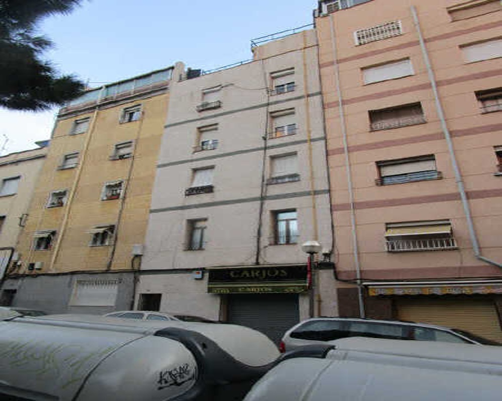 Piso en C/ Rosa Alejandría, El Hospitalet de Llobregat (Barcelona)