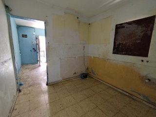 00189-0001 8