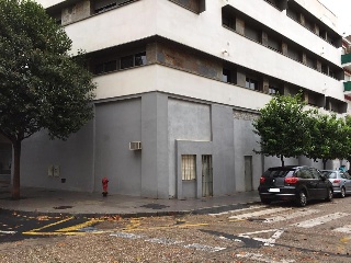 Local en venta en Huelva de 71  m²