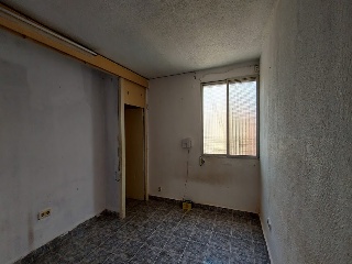 18445-0001 7