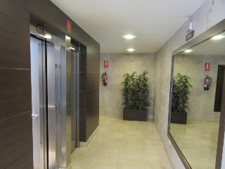 13907-0002 8