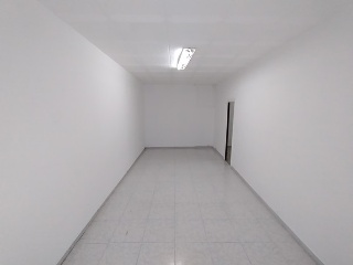 Local situado en Hospitalet de Llobregat - Barcelona 2