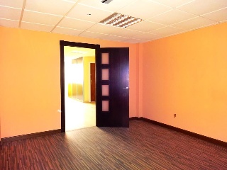 18180-0001 13