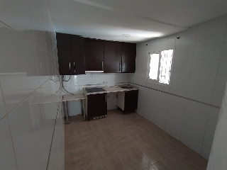 00759-0001 8