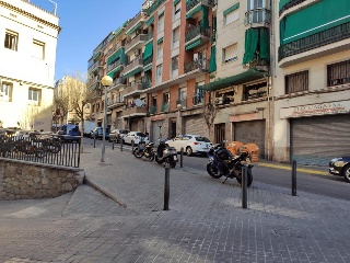 Local Badalona (Barcelona) 14