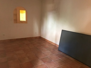 02370-0001 4