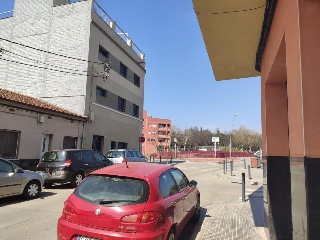 08057-0001 11