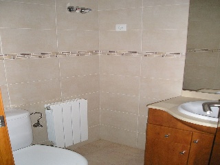 08221-0001 4