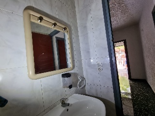 16927-0001 9