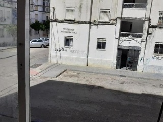 08018-0001 17