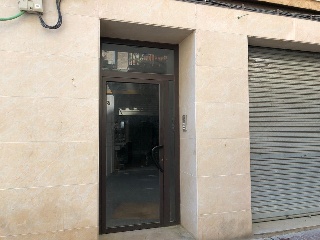 18769-0001 4