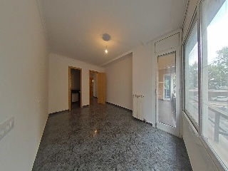 06004-0001 8