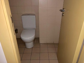 18749-0001 3