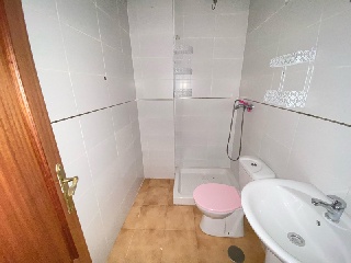 02747-0001 7