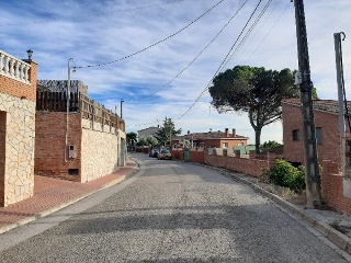 02761-0001 21