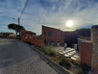 02761-0001 26
